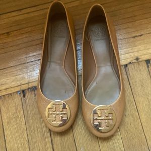 Tan Tory Burch Flats Size 11